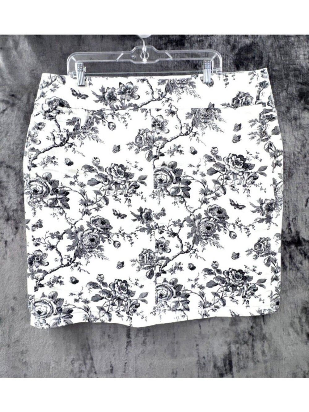 Chadwicks Women's Plus 20W Black White Floral Toile Stretch Denim Skirt
